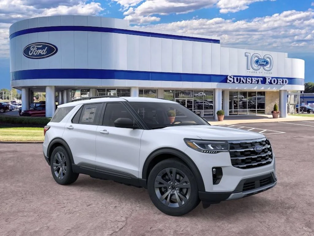 New 2026 Space White Metallic Ford Active™ image 7