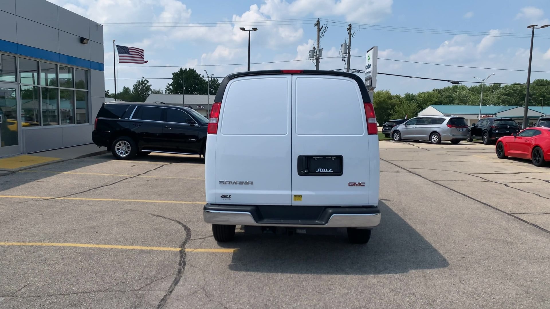 2025 GMC Savana Cargo Work Van - Photo 31