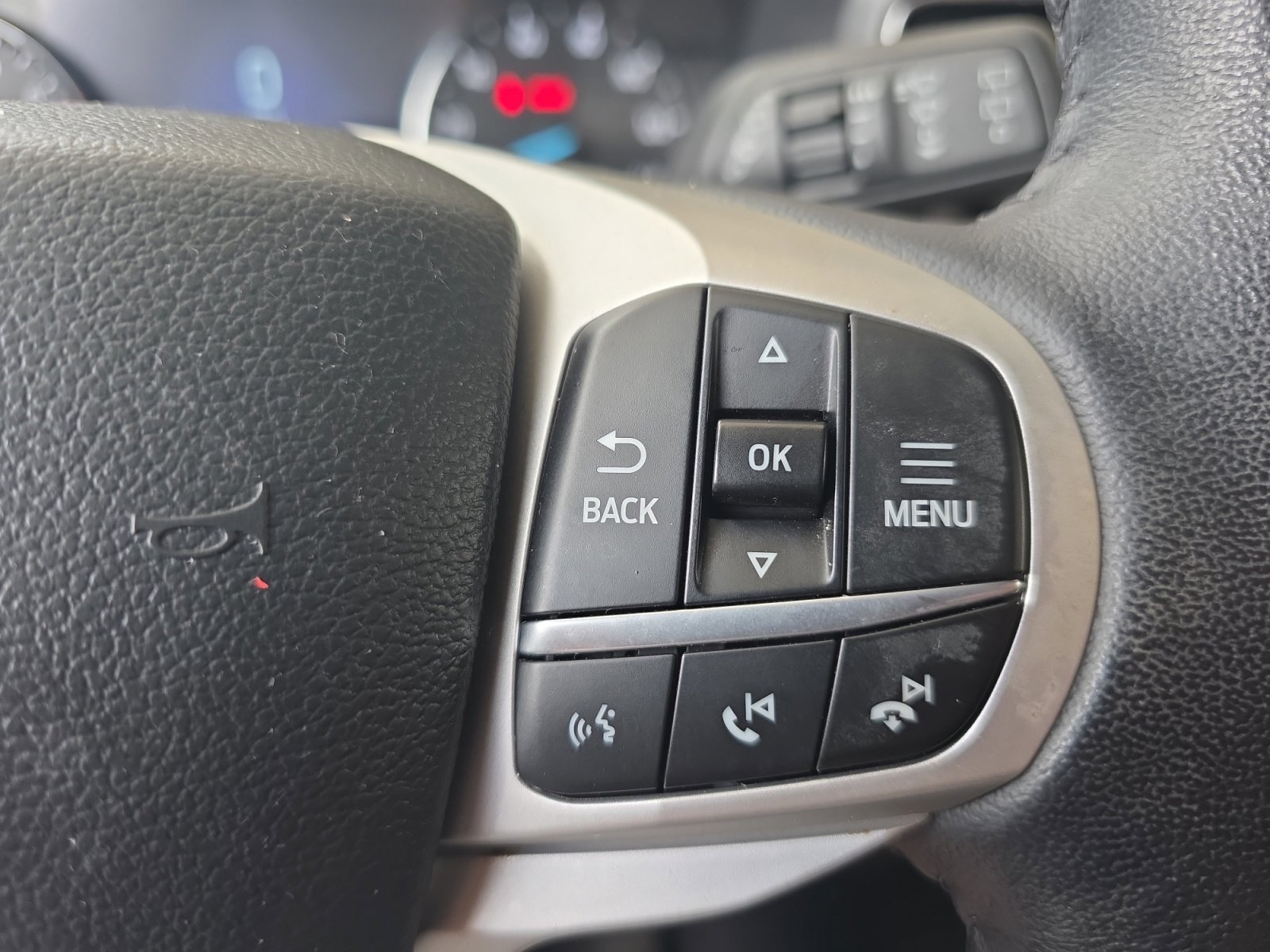 Used 2023 Silver Metallic Ford XLT image 22