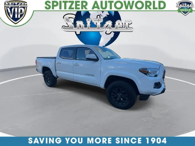 Used 2023 White Toyota SR5 image 4