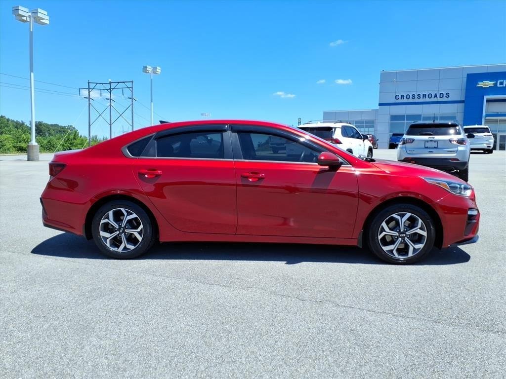 Used 2020 Currant Red Kia LXS image 6