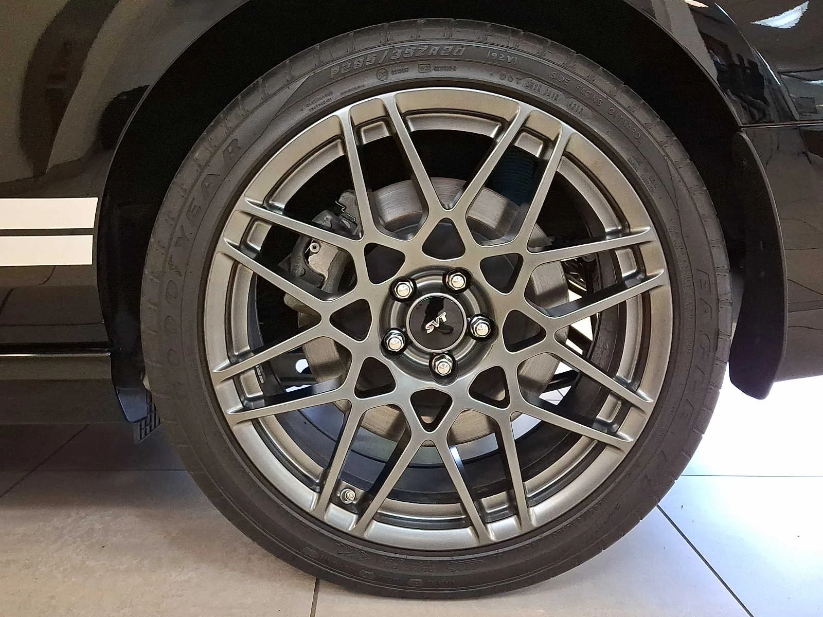 Used 2013 Black Ford Shelby GT500 image 9
