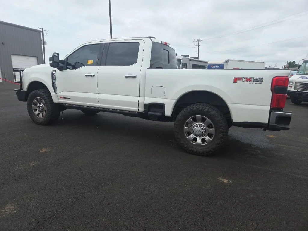 Used 2024 White Metallic Ford King Ranch image 7