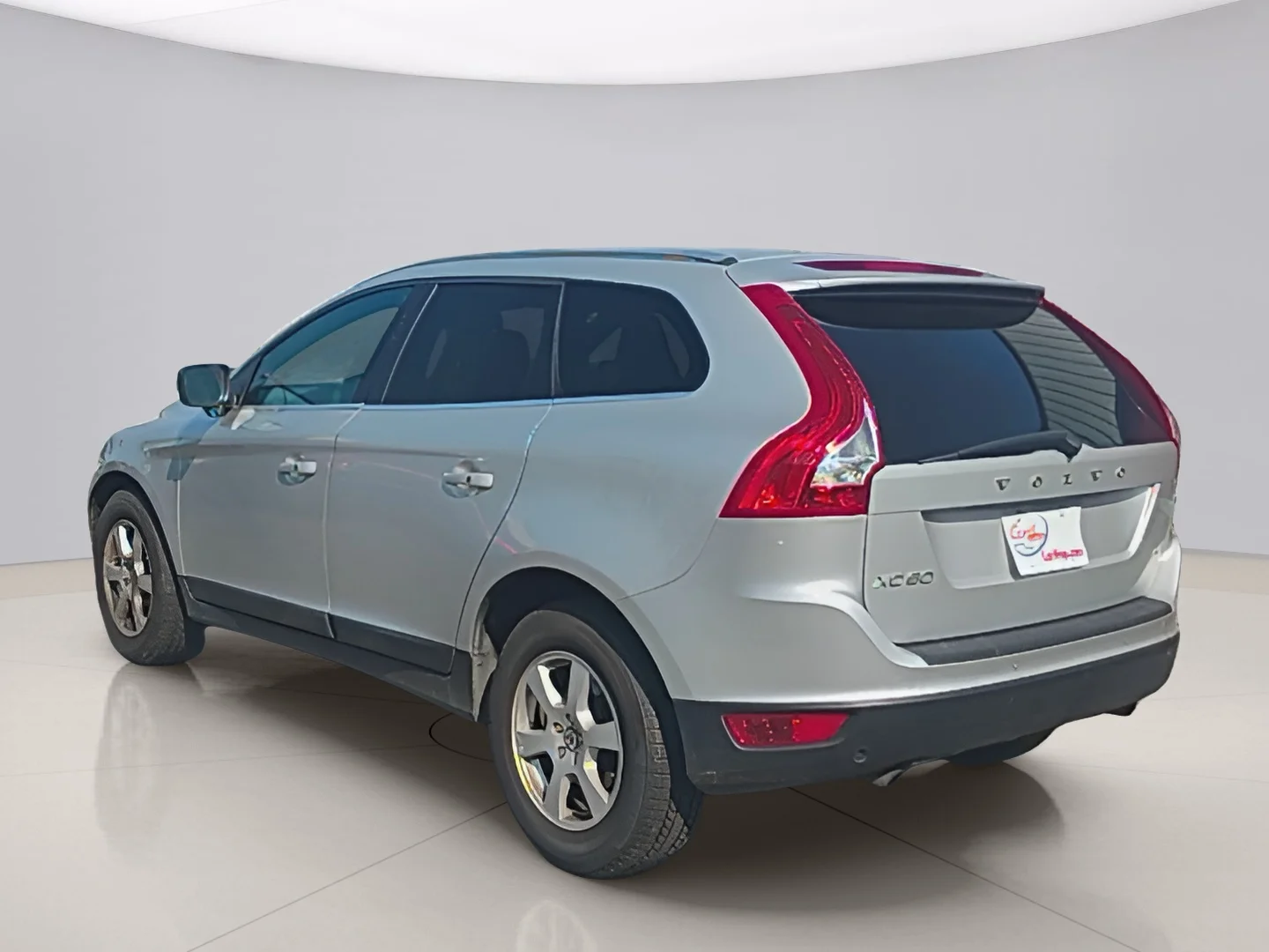 Used 2011 Silver Volvo 3.2 AWD image 3