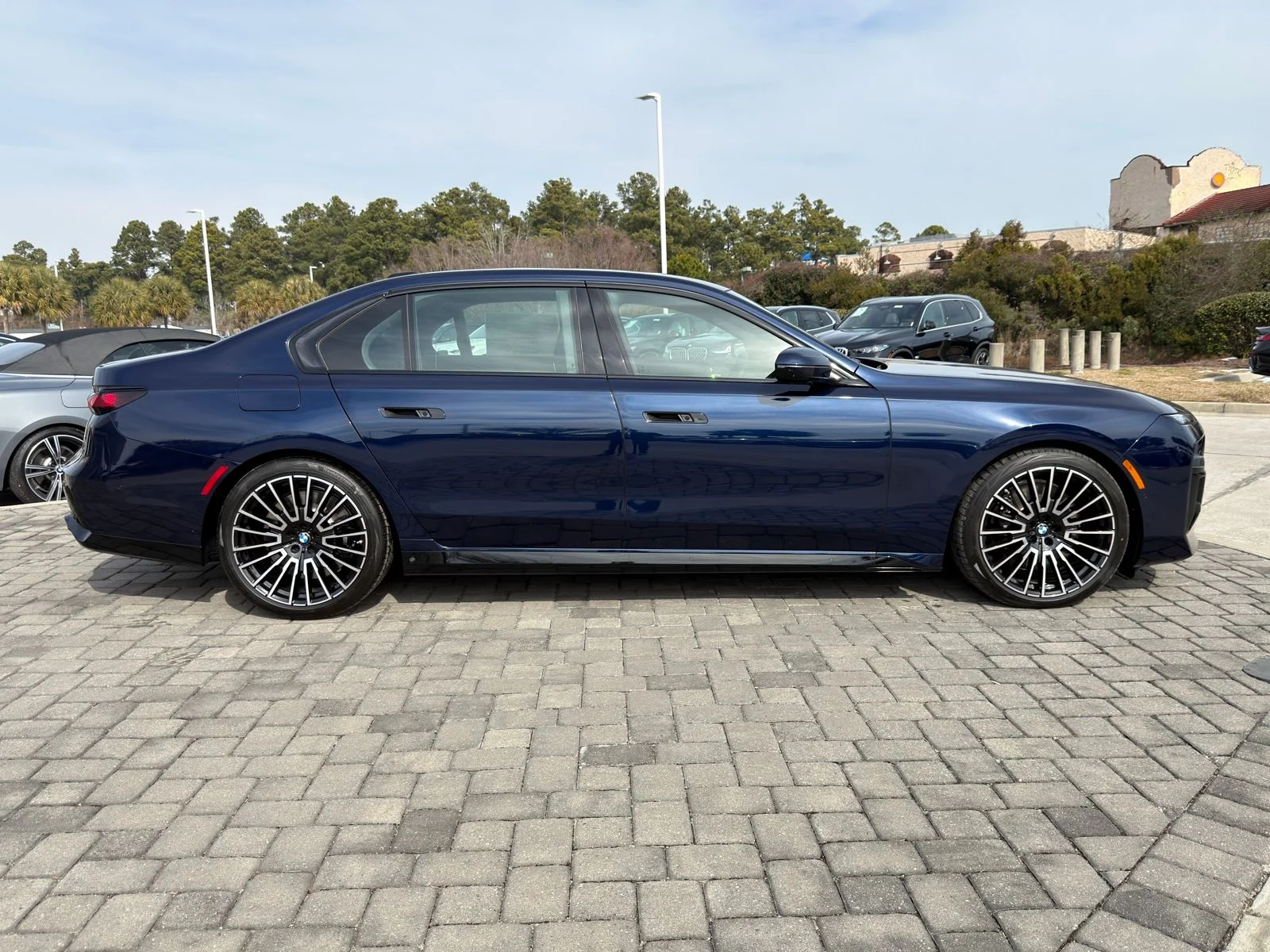 Used 2026 Tanzanite Blue II Metallic BMW 760i xDrive image 8