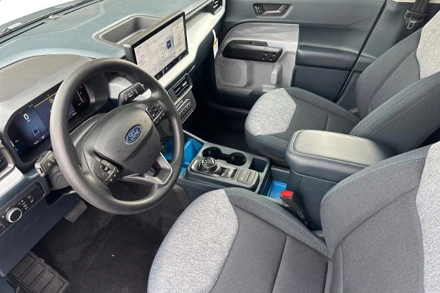 New 2026 Oxford White Ford XLT image 31