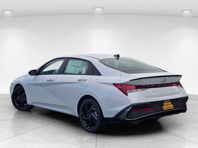 New 2026 White Hyundai SEL Sport image 5