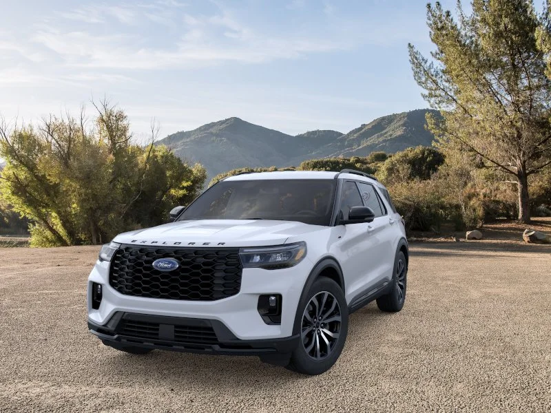 New 2026 Space White Metallic Ford ST-Line image 26
