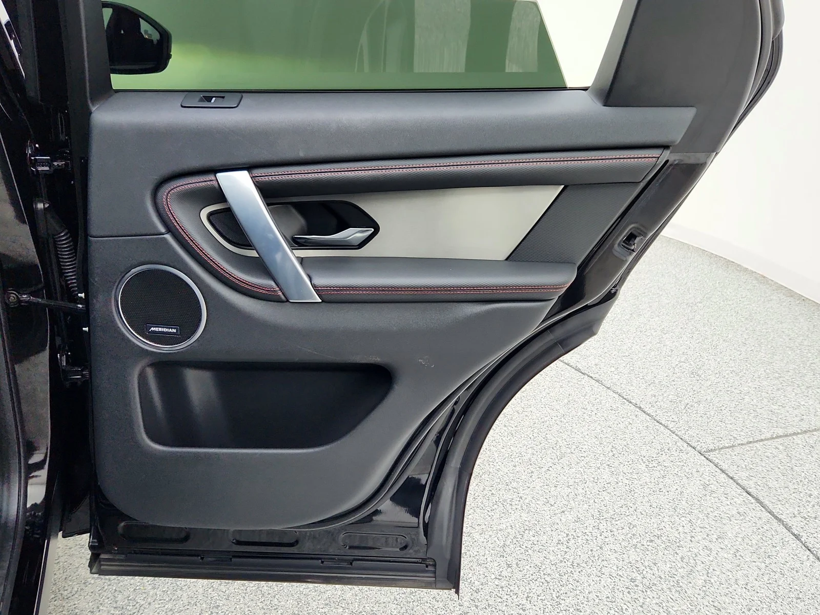 2023 Land Rover Discovery Sport SE - Photo 32