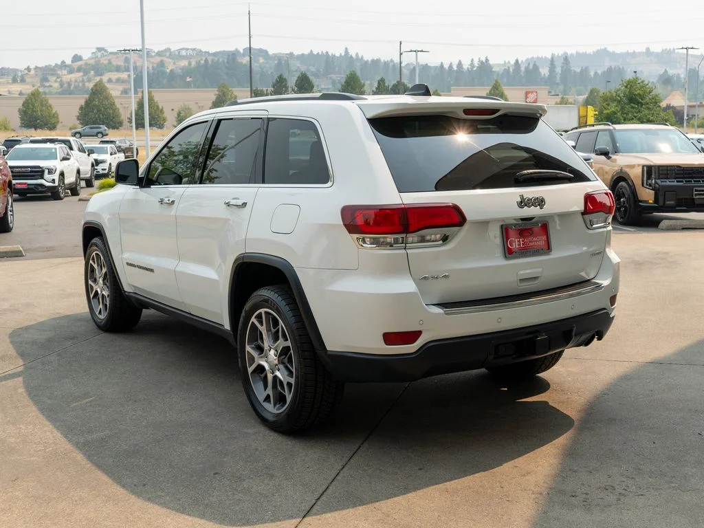 Used 2021 White Jeep Limited image 5