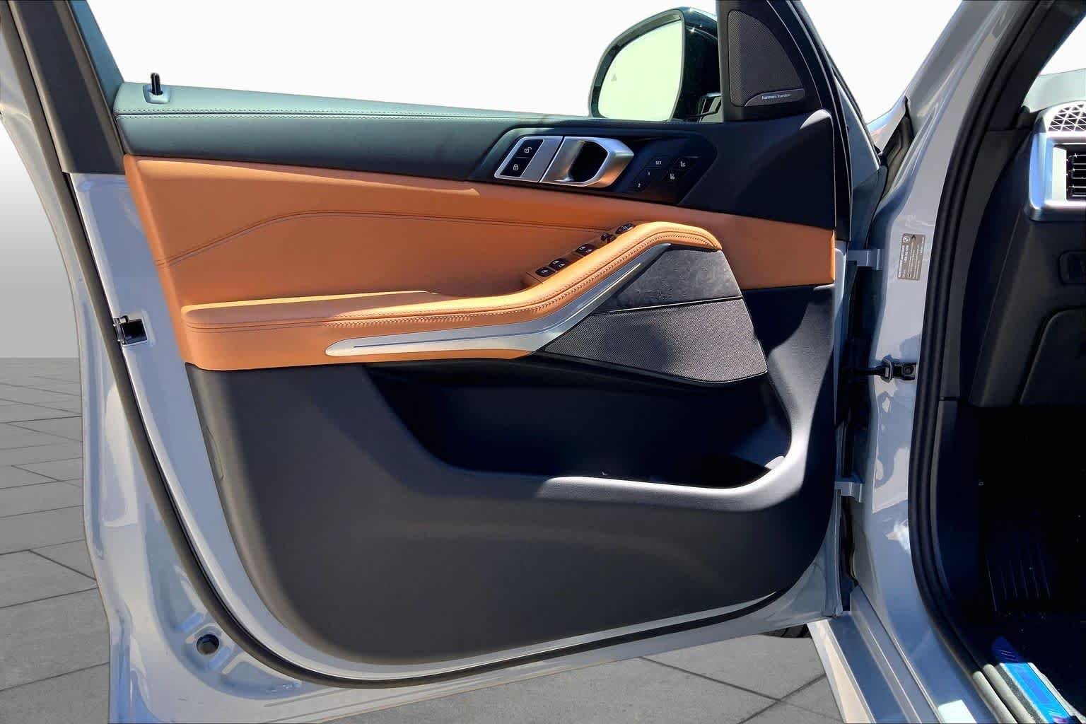New 2026 Brooklyn Grey Metallic BMW xDrive40i image 10