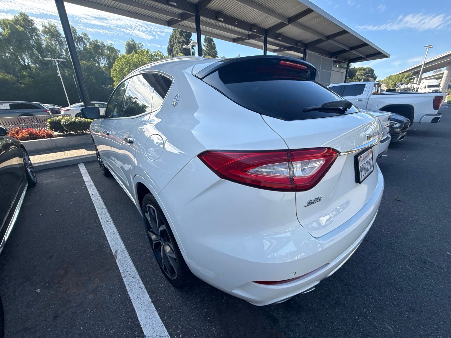 Used 2018  Maserati S GranLusso image 3