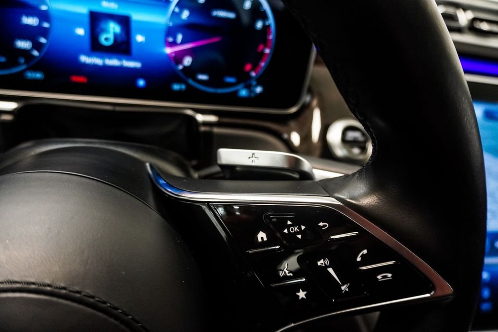 Used 2024 Black Mercedes-Benz S 580 image 16