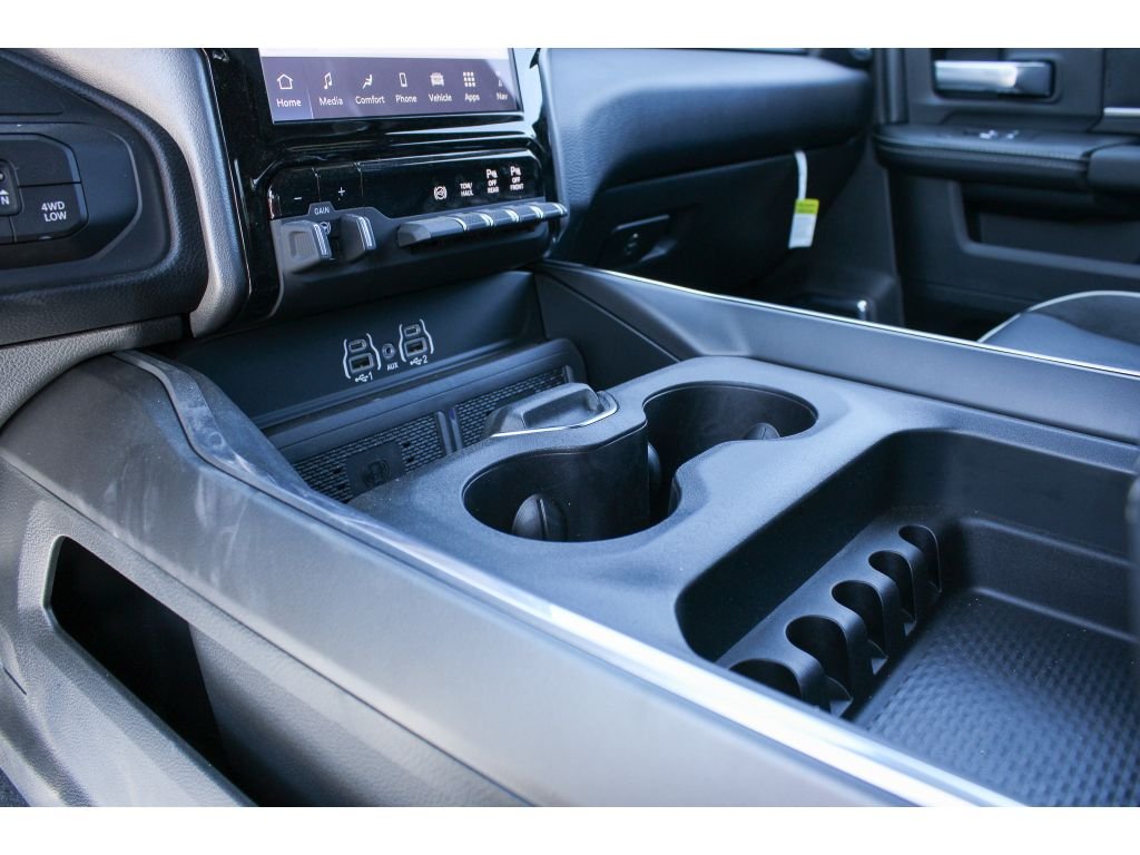 2025 RAM 2500 Laramie - Photo 17