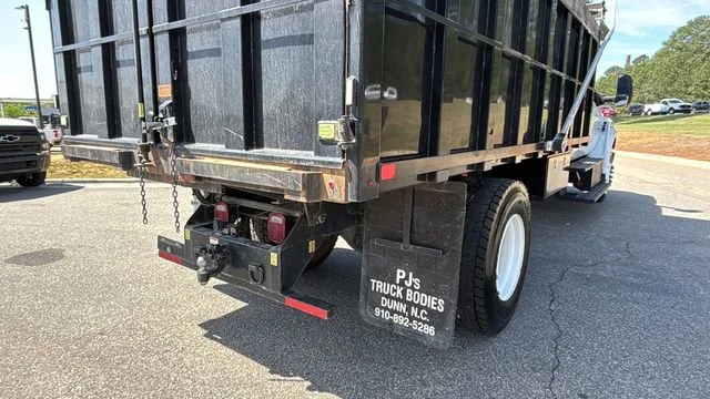 Used 2022  Ford NA image 36