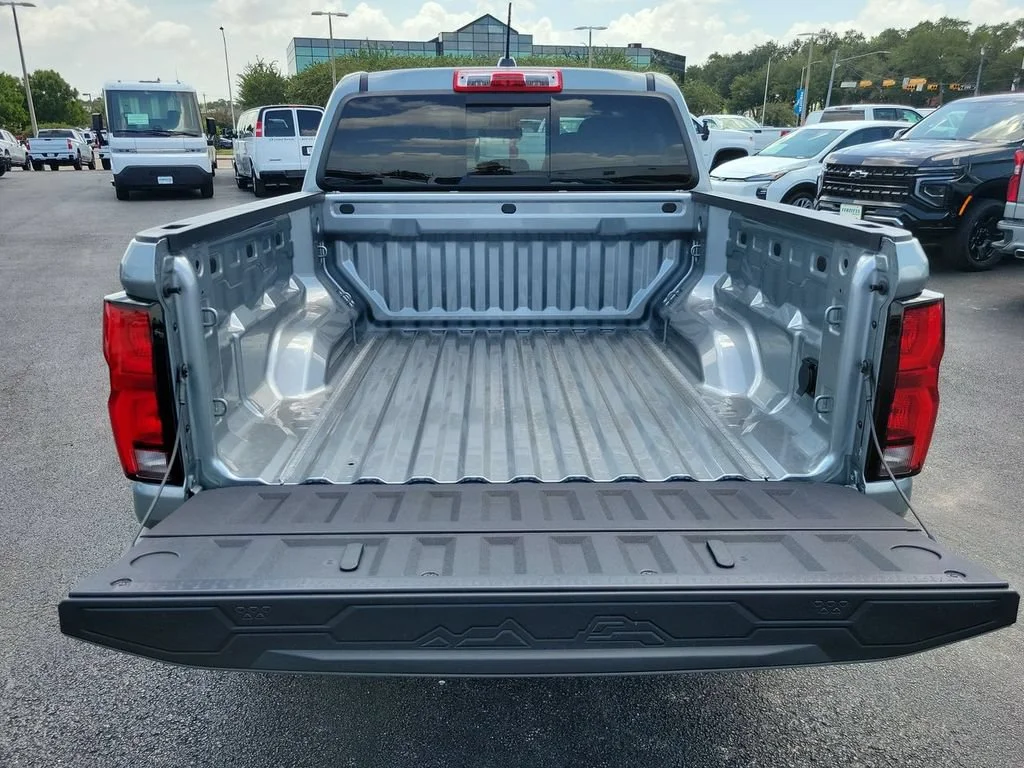 New 2026 Sterling Gray Metallic Chevrolet LT image 26