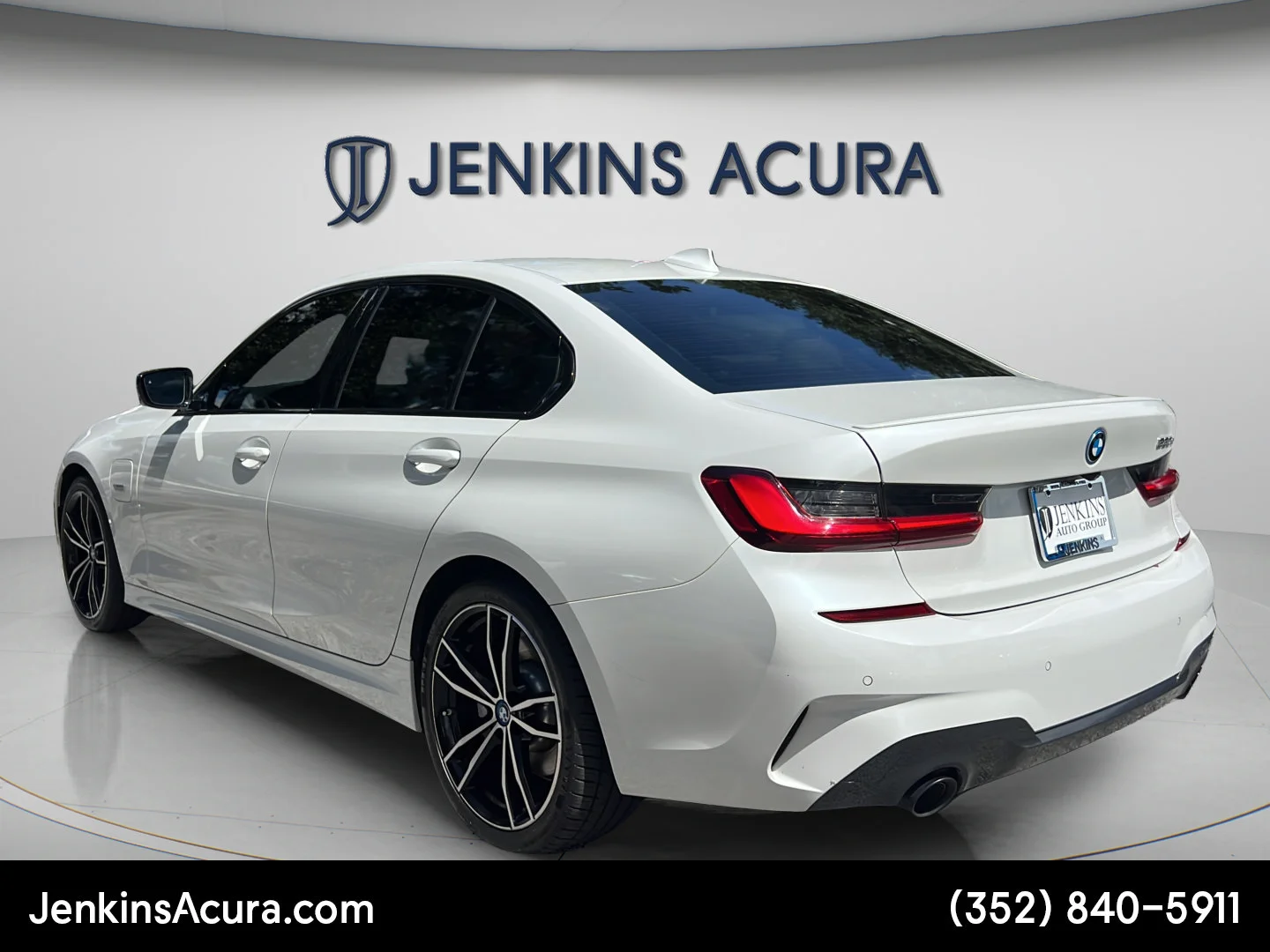 Used 2022 Mineral White Metallic BMW 330e image 5