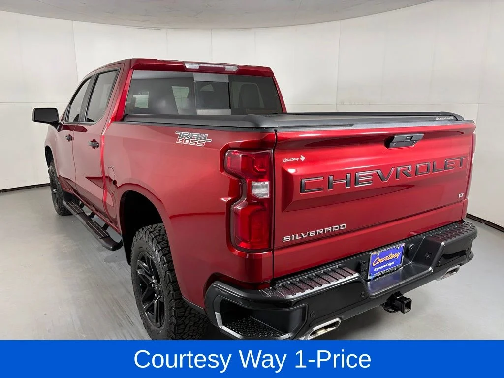 Used 2021 Red Chevrolet LT Trail Boss image 8