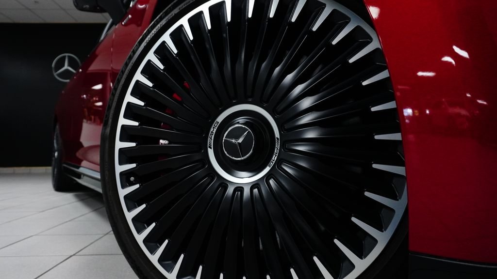 Certified Used 2023  Mercedes-Benz Base image 14