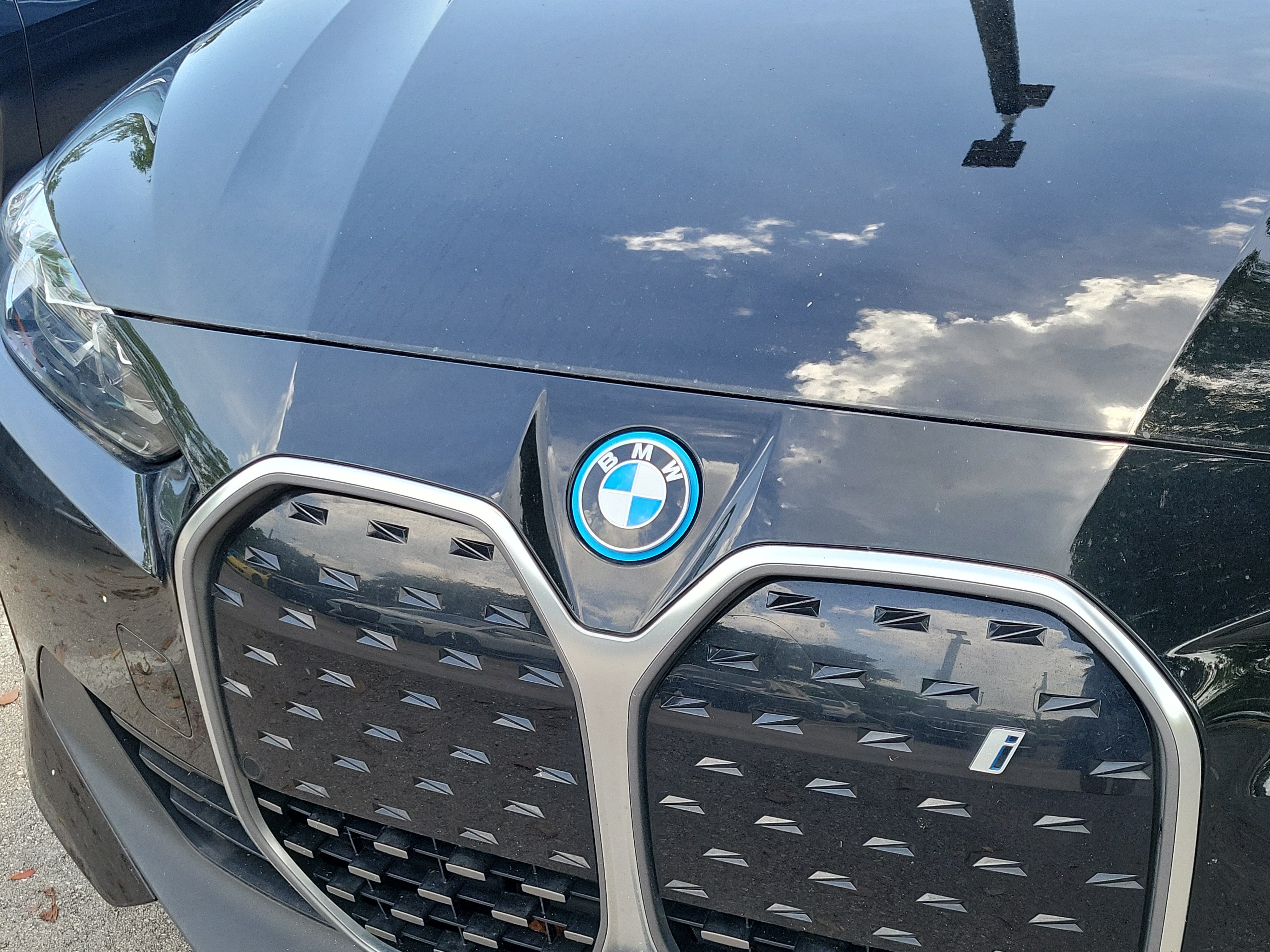 Certified Used 2024 Jet Black BMW eDrive35 image 6