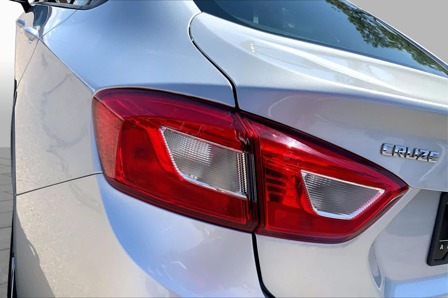 Used 2018 Silver Ice Metallic Chevrolet LS image 27