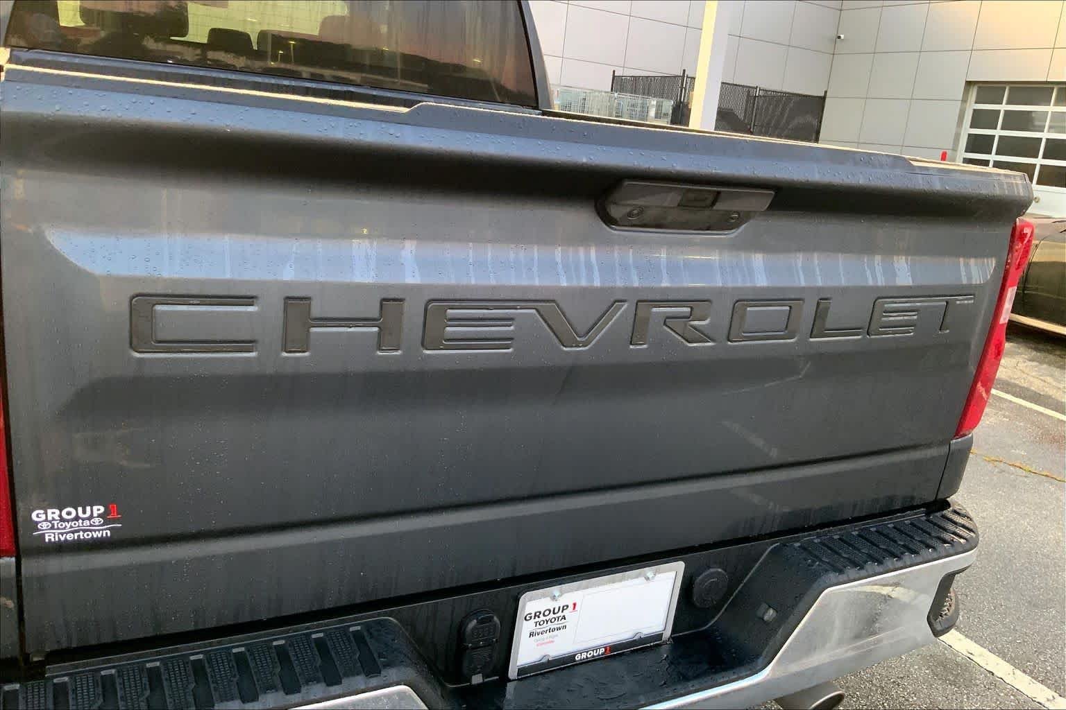 Used 2021 Shadow Gray Metallic Chevrolet LT image 28