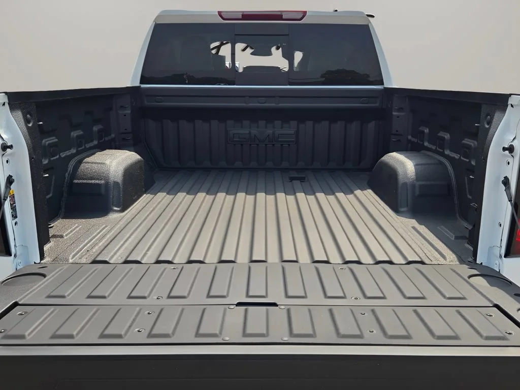 2026 GMC Sierra 1500 SLT - Photo 14