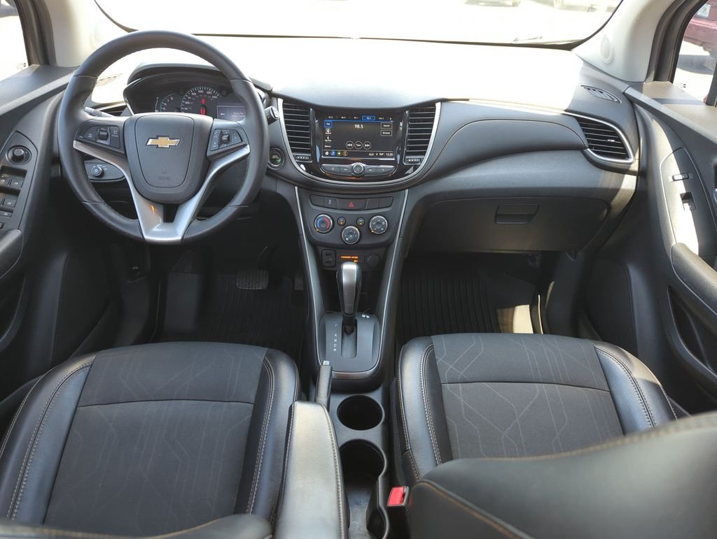 Used 2018 Red Chevrolet LT image 15