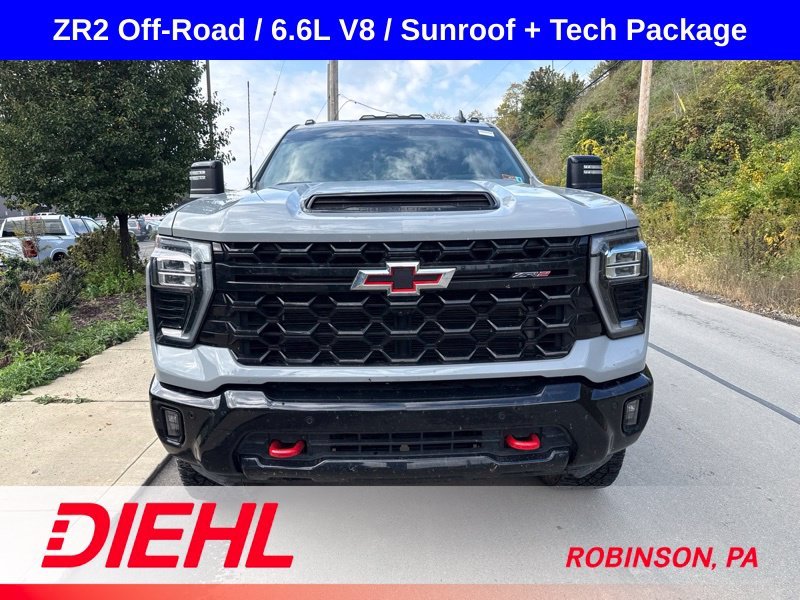 Used 2025 Gray Chevrolet ZR2 image 2