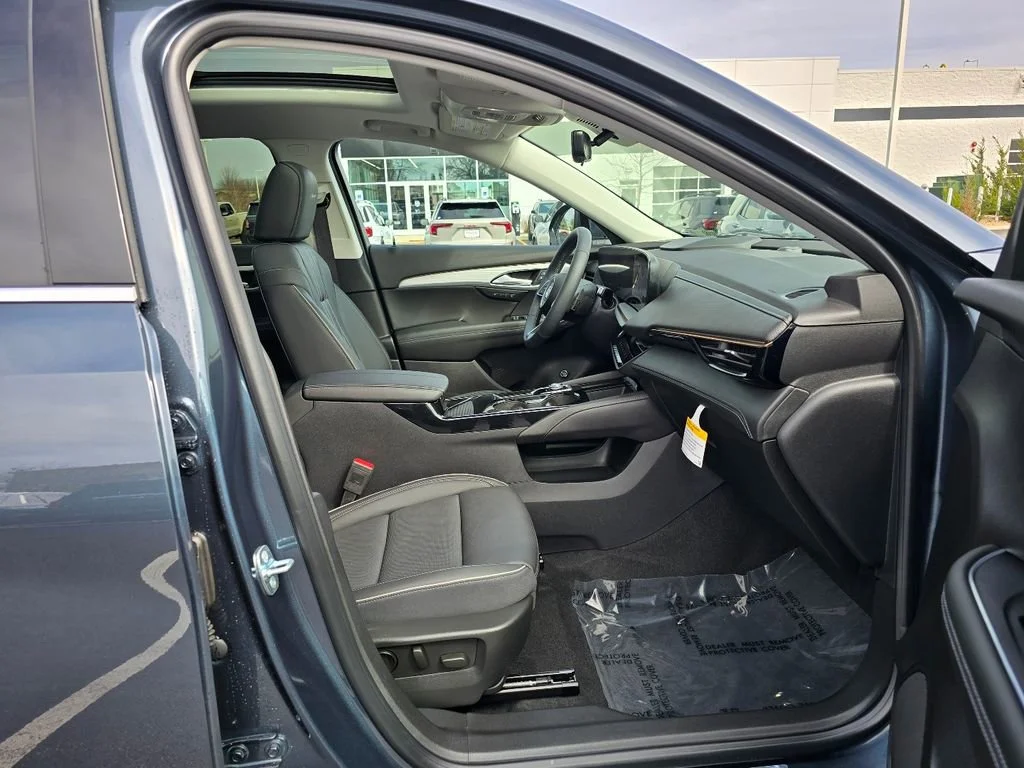 New 2026 Quartz Blue Metallic Buick Avenir image 37
