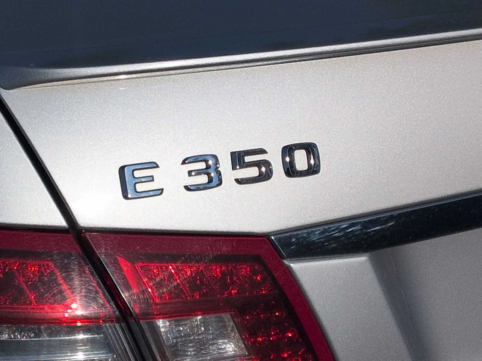 Used 2012 Iridium Silver Metallic Mercedes-Benz E 350 Sport image 13