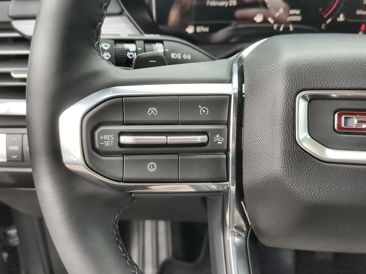 New 2026 Sterling Metallic GMC Elevation image 35