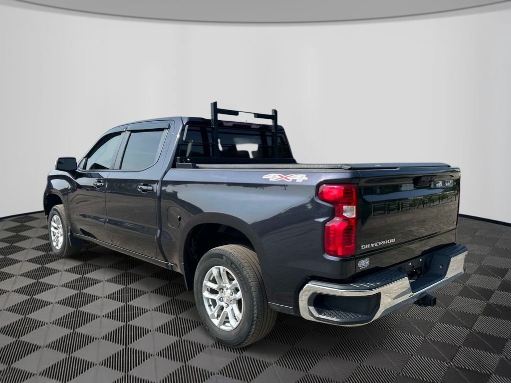 Used 2023 Gray Chevrolet LT image 3
