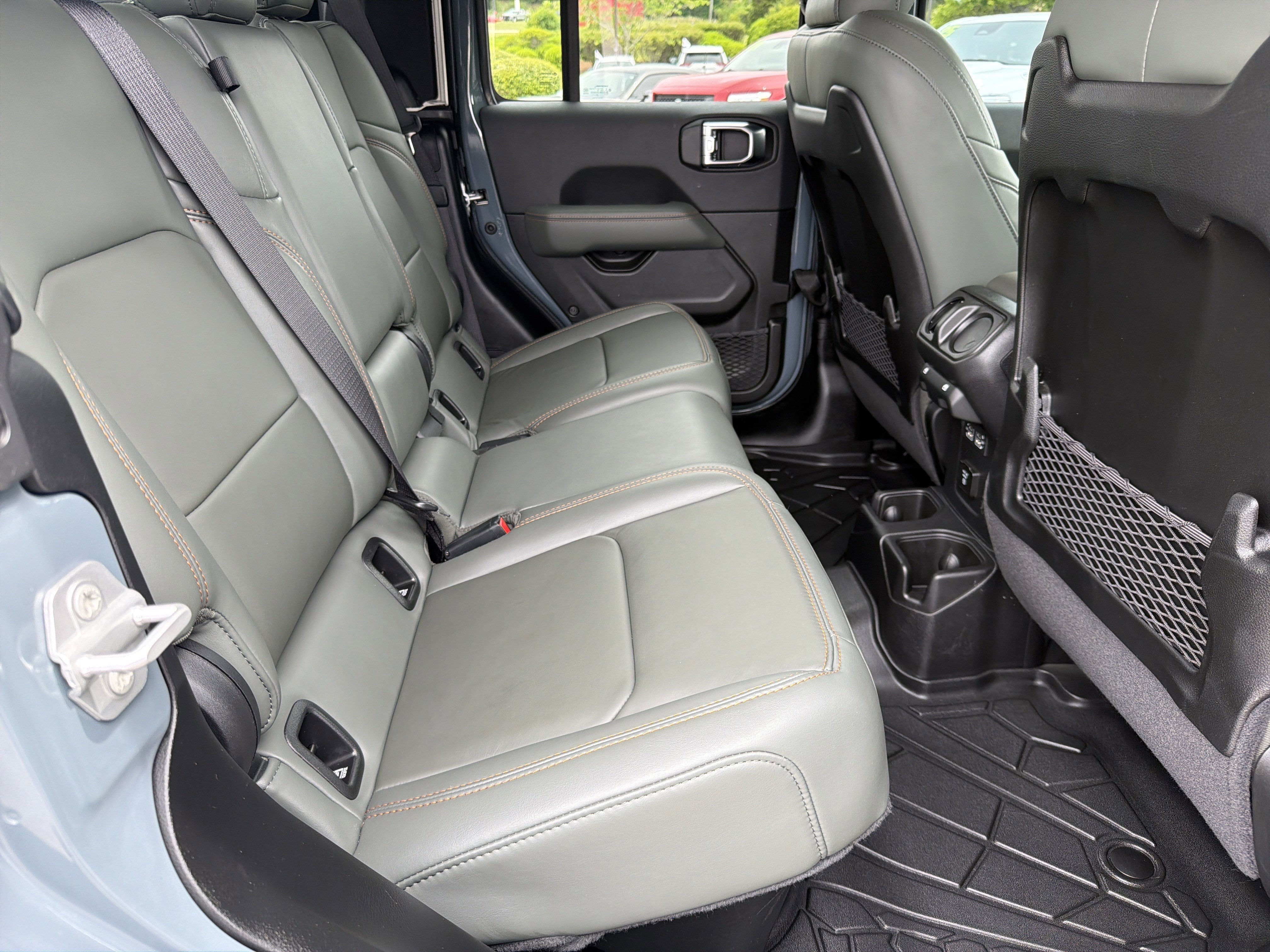 Used 2025 Anvil Clearcoat Jeep Mojave image 26
