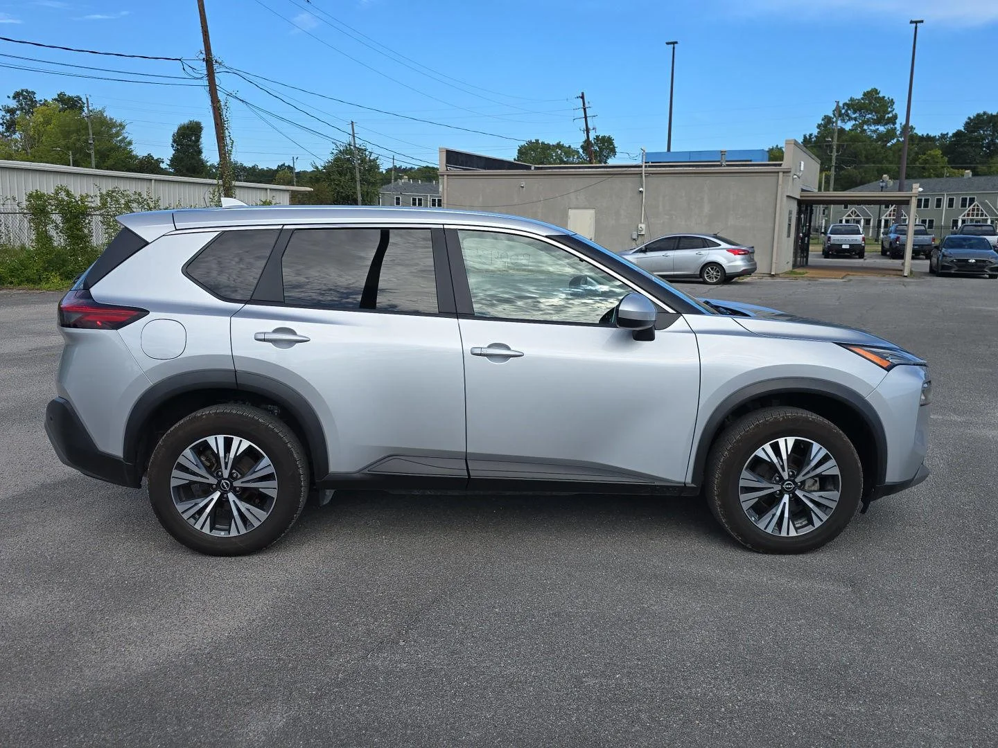 Used 2023 Brilliant Silver Metallic Nissan SV image 2