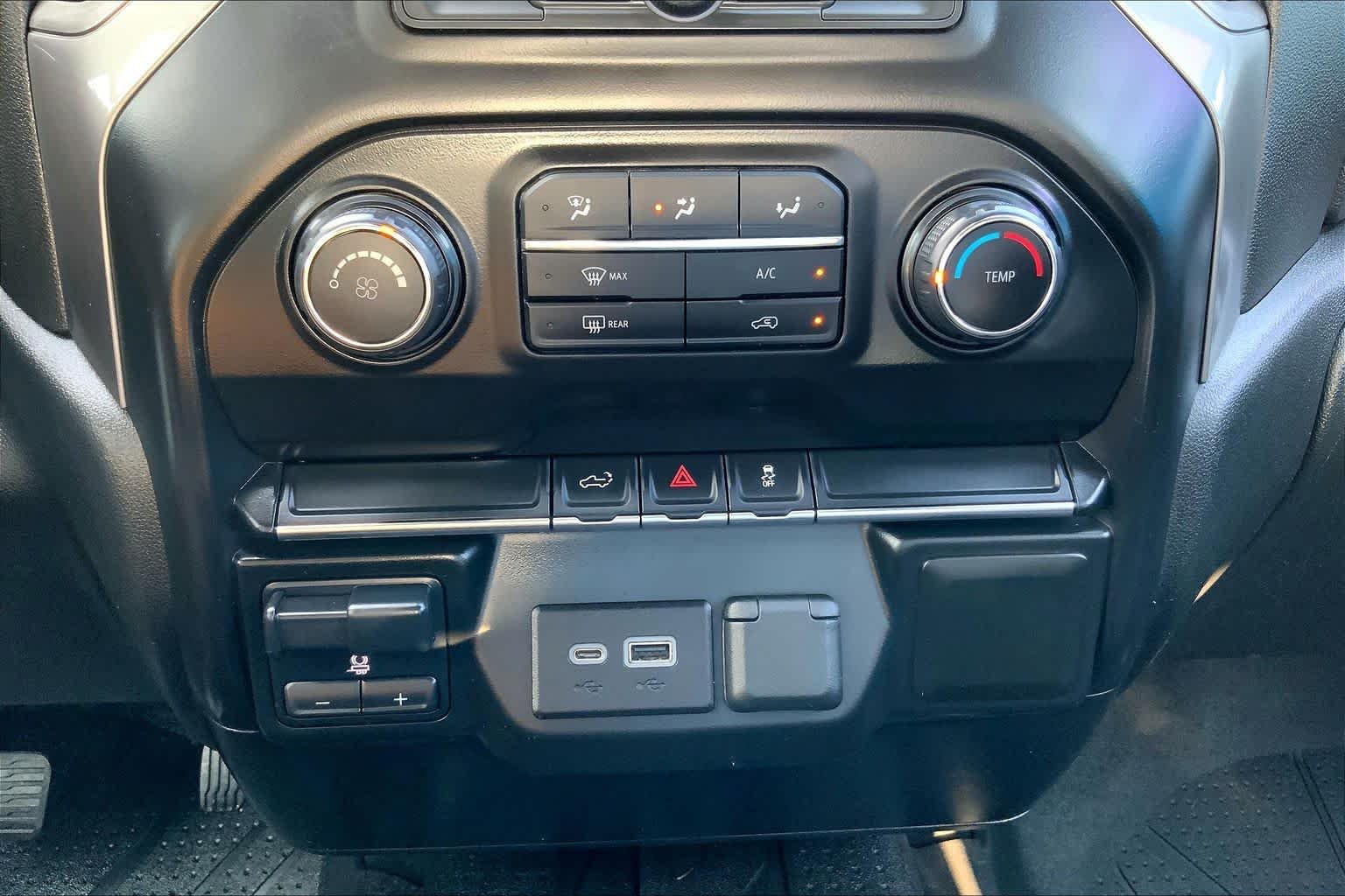 Used 2021 Northsky Blue Metallic Chevrolet Custom image 34