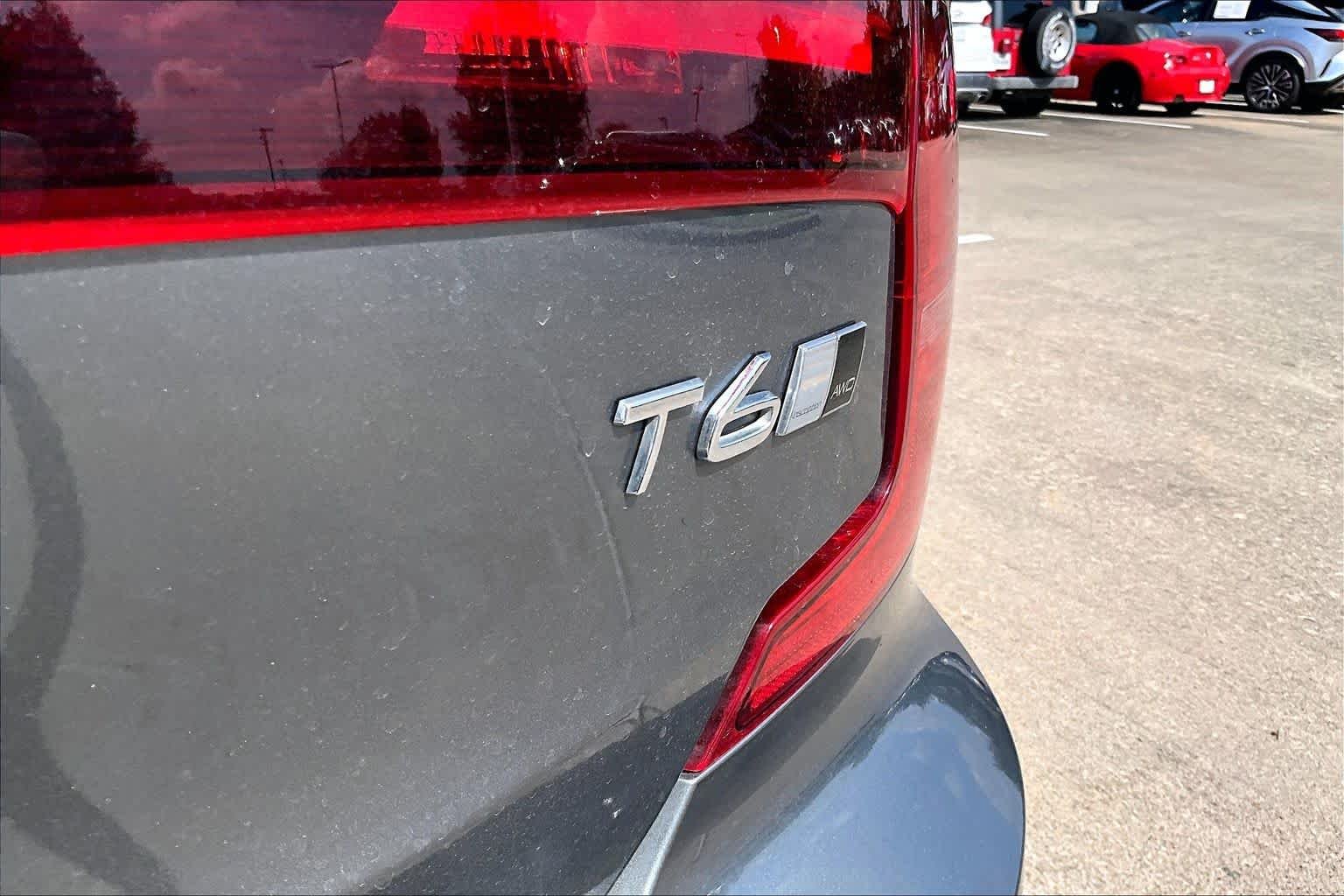 Used 2017 Osmium Grey Metallic Volvo Inscription image 9