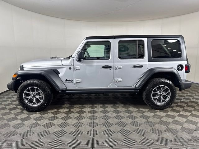 Used 2024 Silver Jeep Sport S image 7