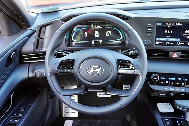 New 2026 Black Hyundai SEL Sport image 20