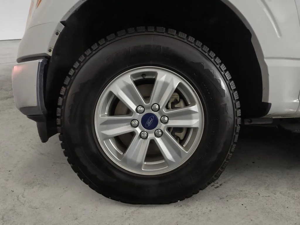 Used 2022 White Ford XLT image 14