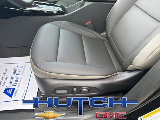 New 2026 Mosaic Black Metallic Chevrolet ACTIV image 22