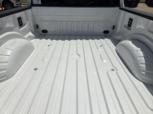 New 2026 Star White Metallic Tri-Coat Ford F-250® Lariat® image 40