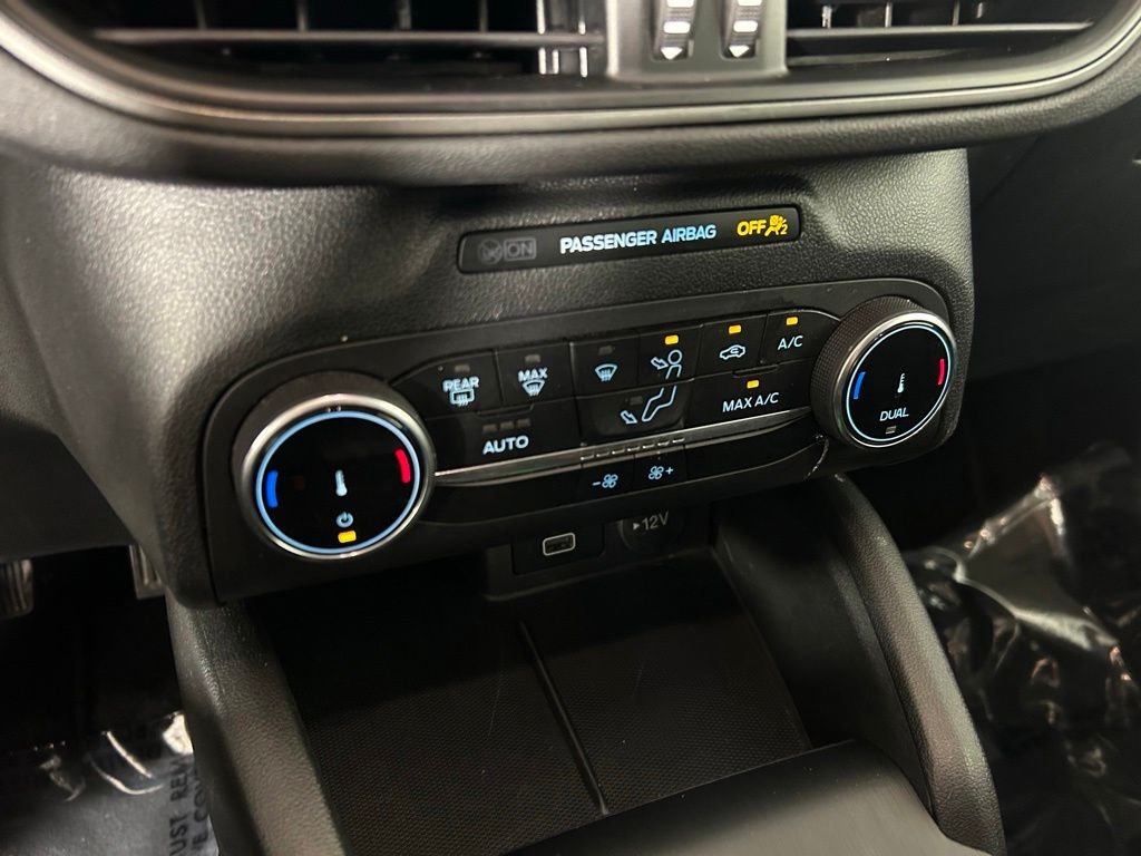 Used 2025 Silver Ford Active image 9