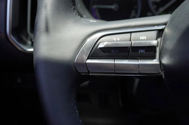 2025 Mazda CX-50 Premium Plus - Photo 12