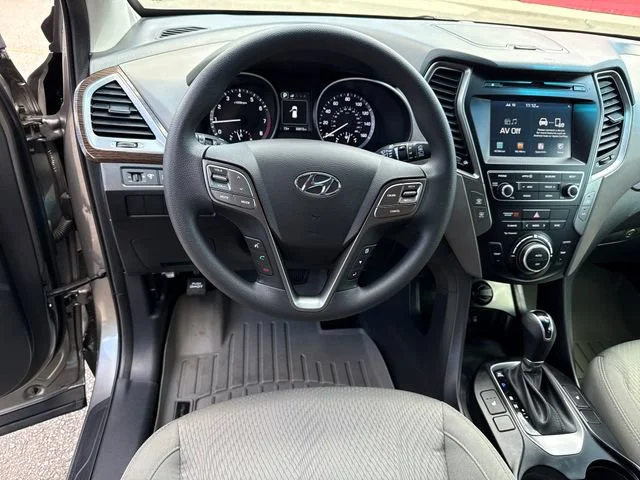 Used 2018 Mineral Gray Hyundai 2.4 Base image 17
