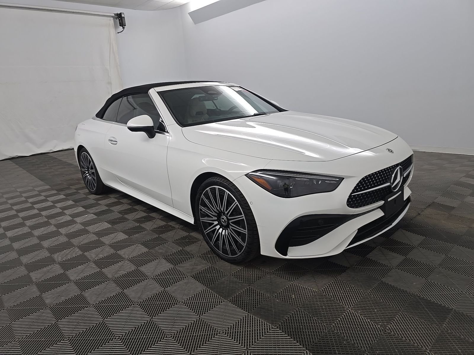 Certified Used 2026 White Mercedes-Benz CLE 300 image 5