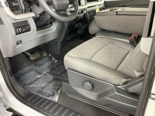 New 2026 Oxford White Ford XL image 18