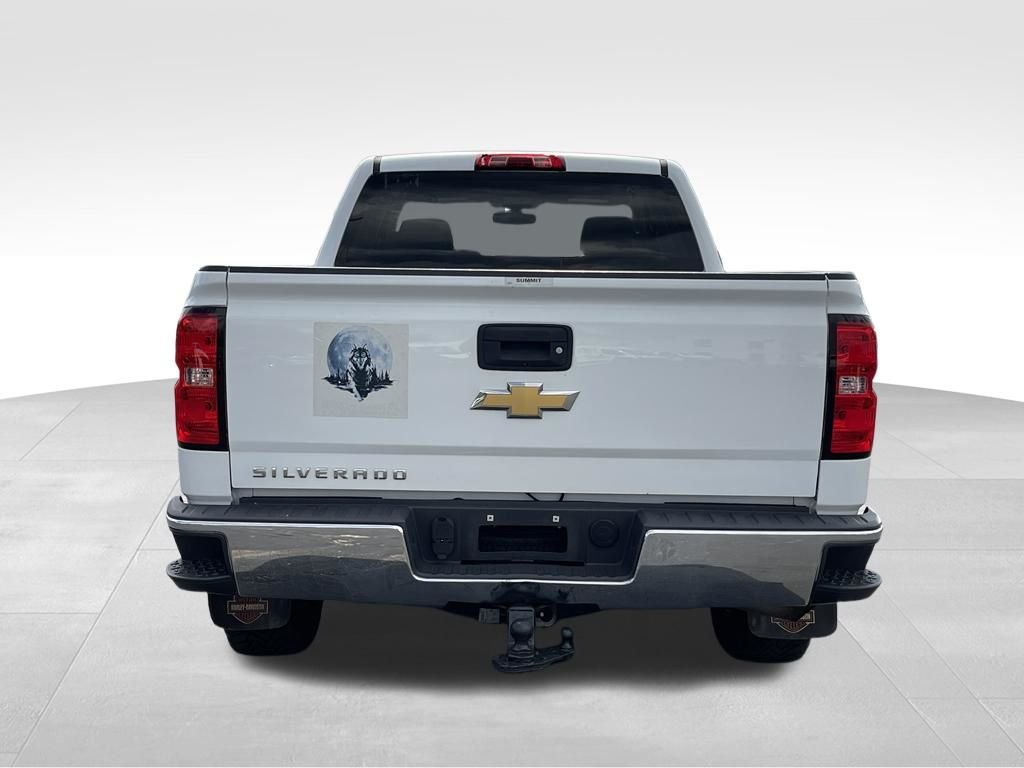 Used 2018 Summit White Chevrolet WT image 8