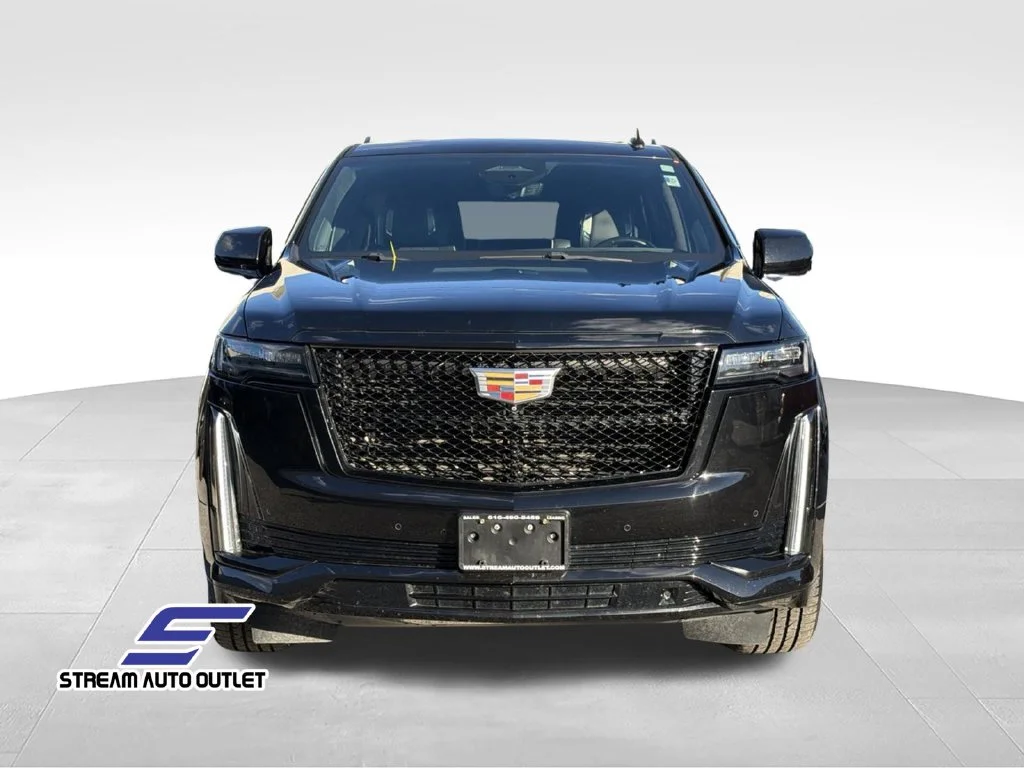 Used 2022 Black Cadillac Sport Platinum image 2