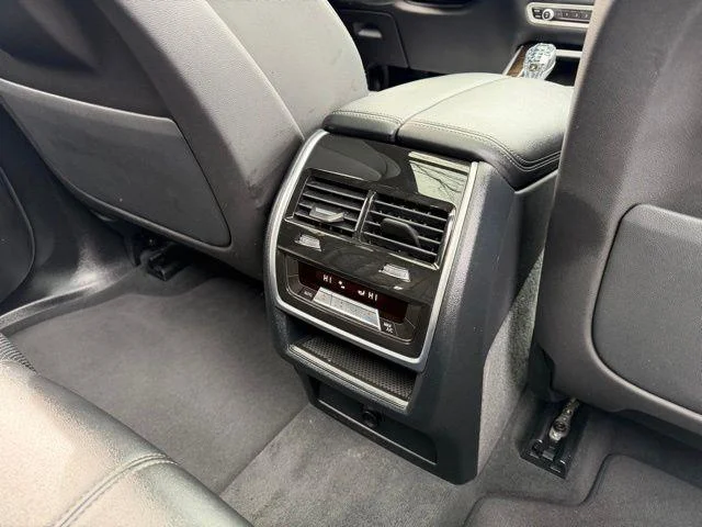 Used 2023 Blue BMW xDrive40i image 20